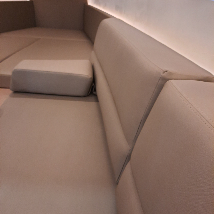 Outdoor stoffering Interieur zeilboot