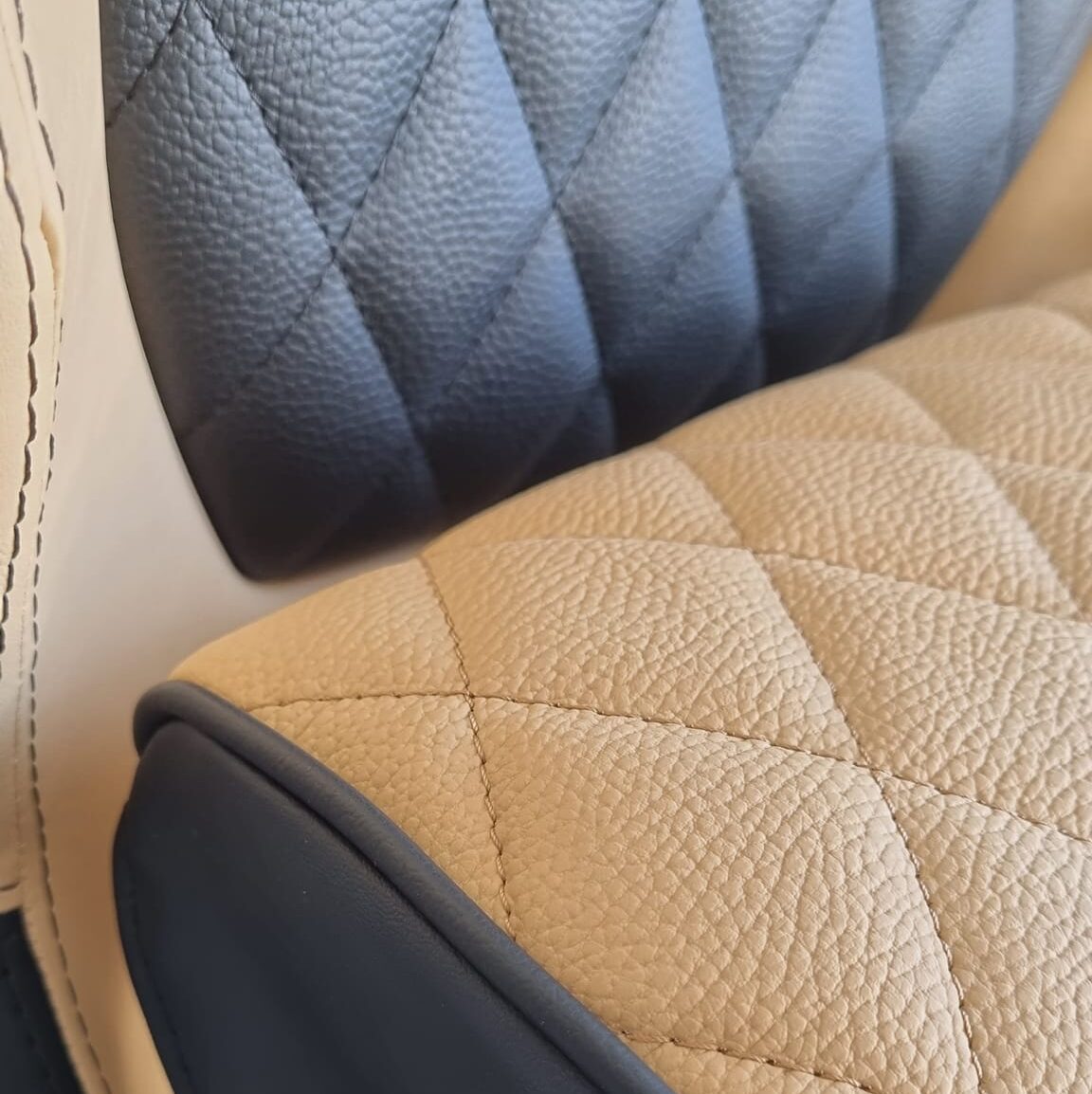 Kapitein stoel - Pilot seat detail