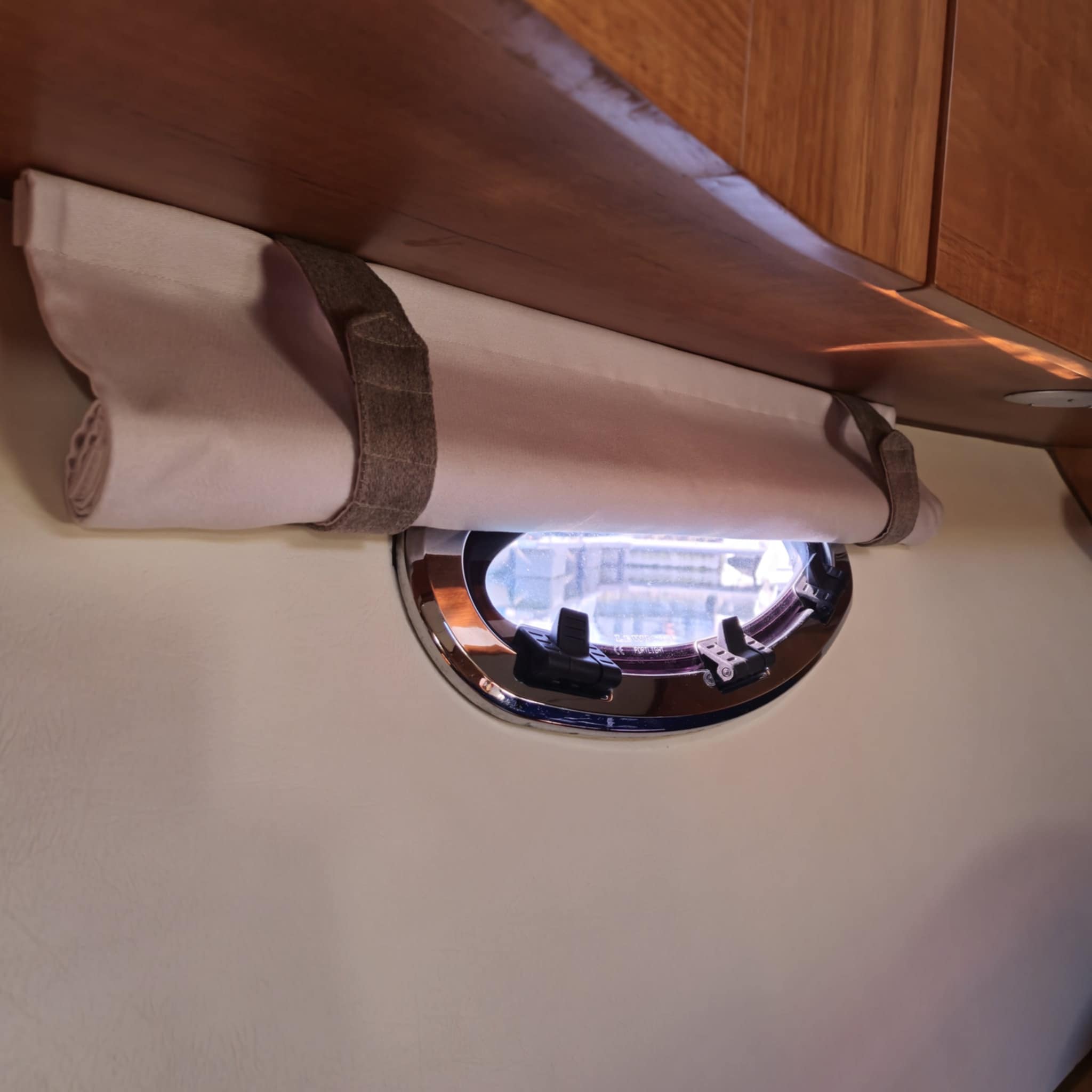 RollUp verduisterend gordijn Gordijnen Plezierjacht Cruiser