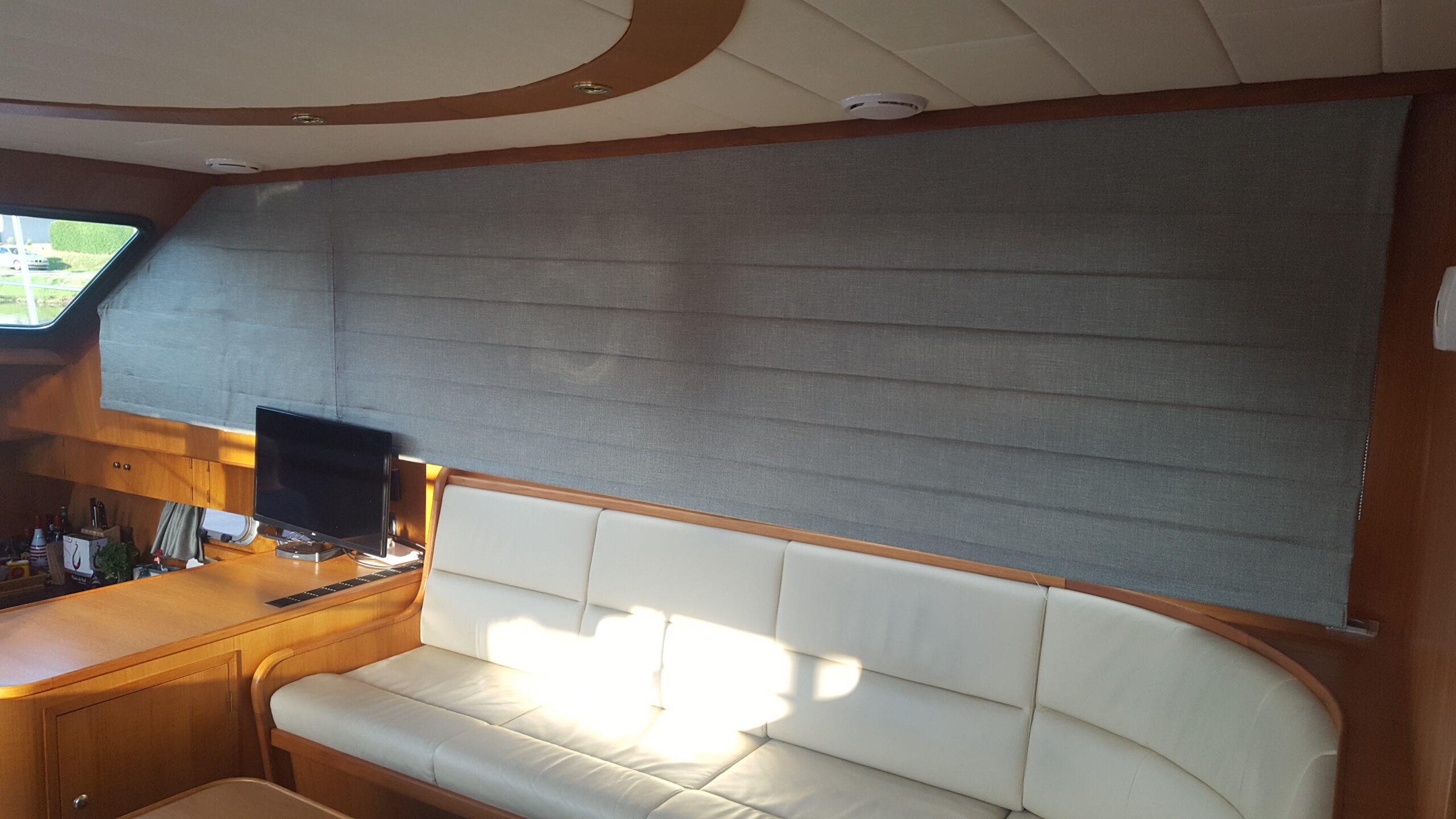 Gordijnen Plezierjacht Cruiser