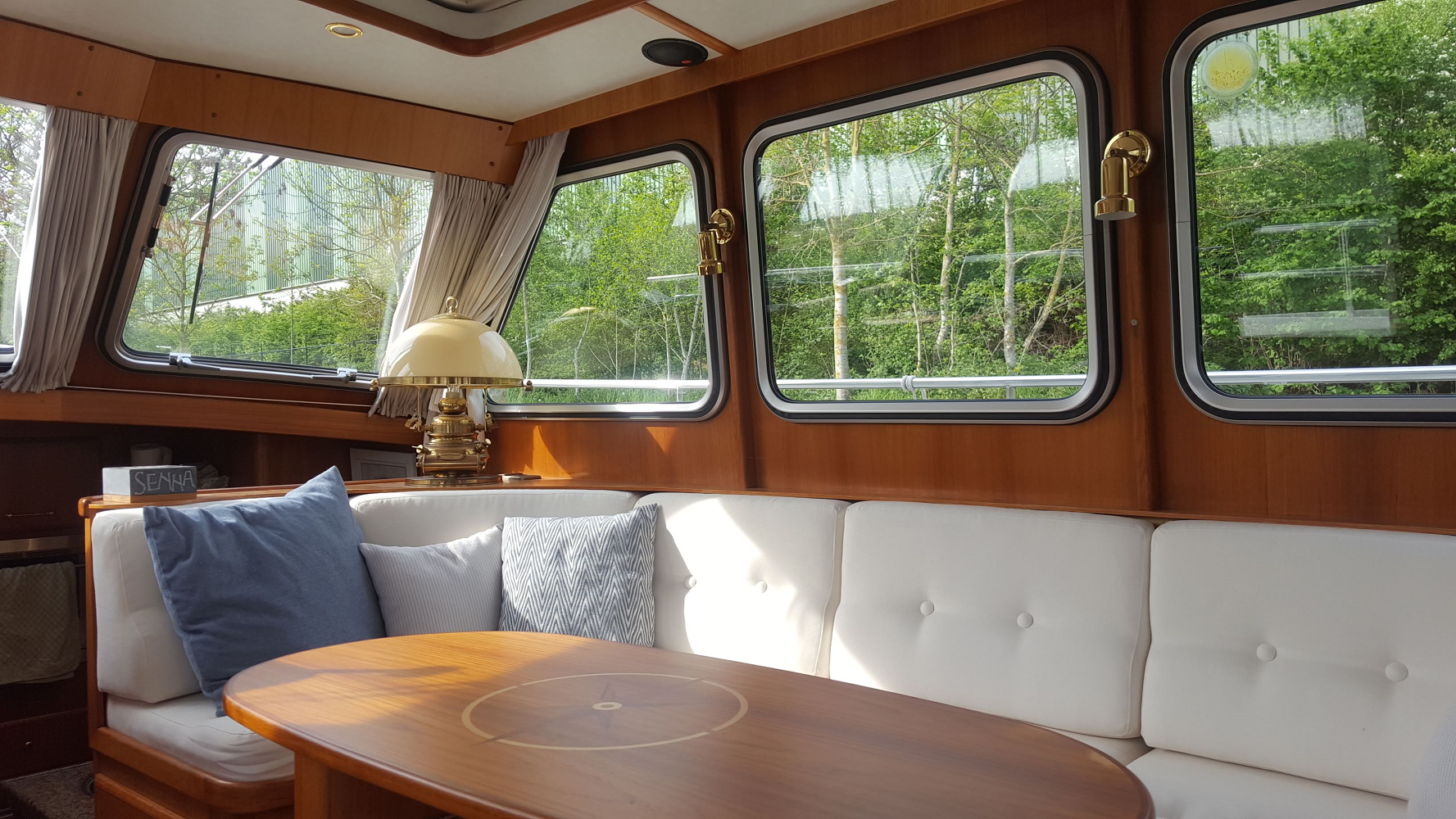 Gordijnen Plezierjacht Cruiser