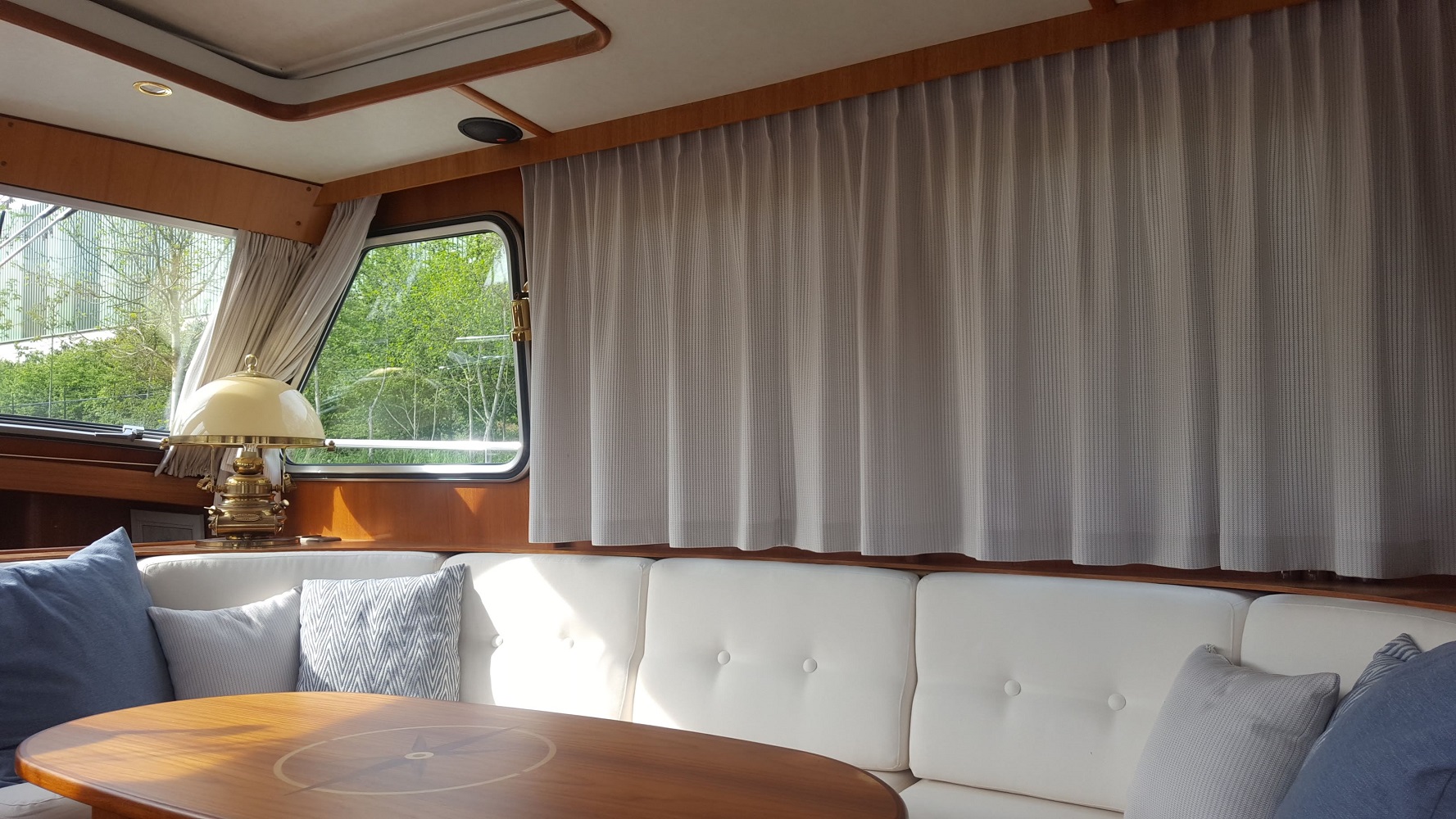 Gordijnen Plezierjacht Cruiser