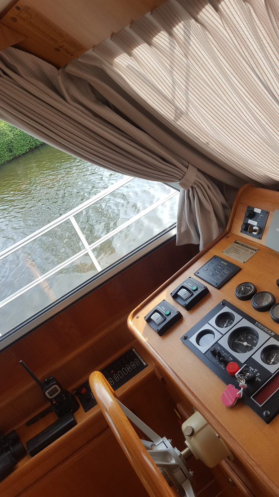 Gordijnen Plezierjacht Cruiser