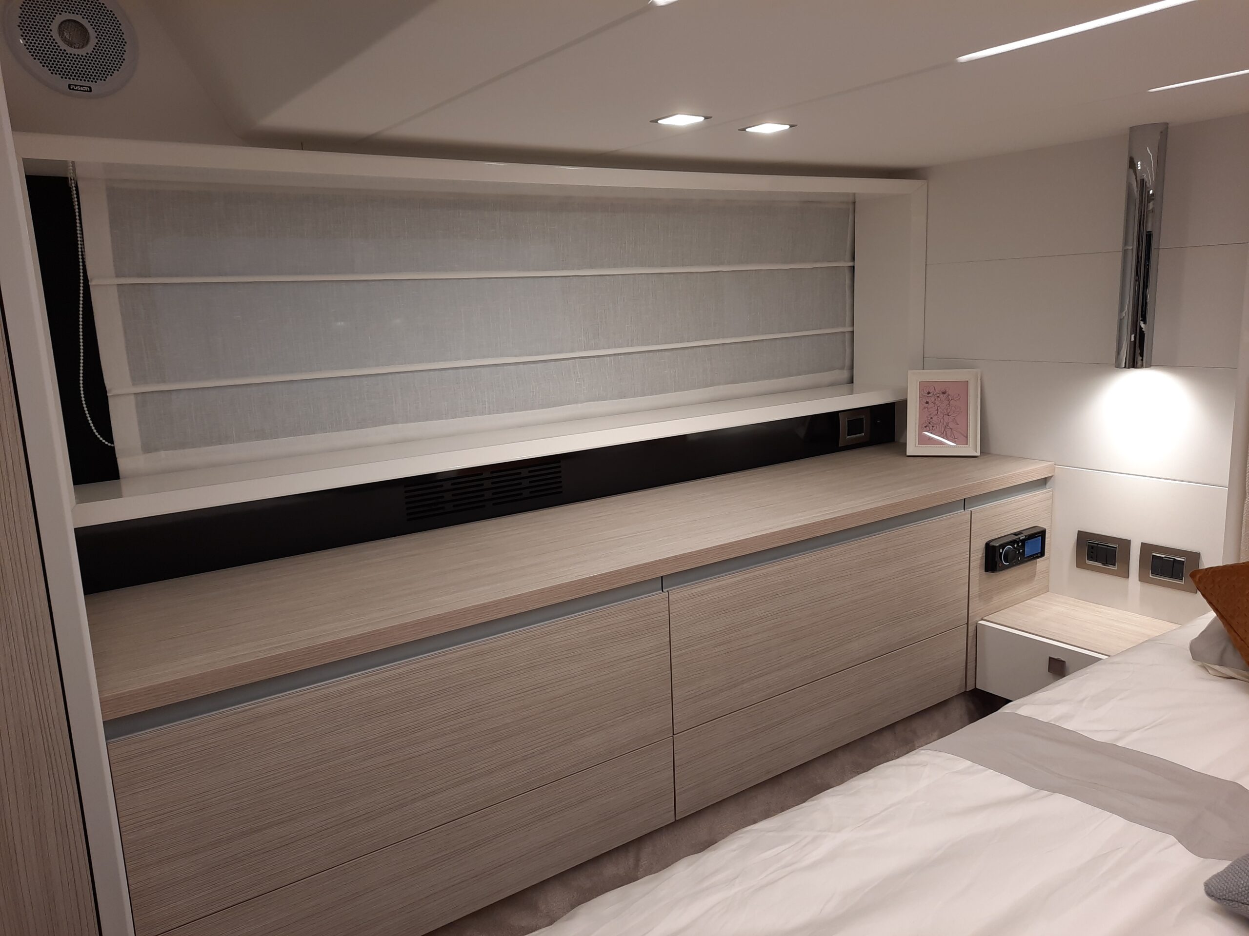 Gordijnen Plezierjacht Cruiser