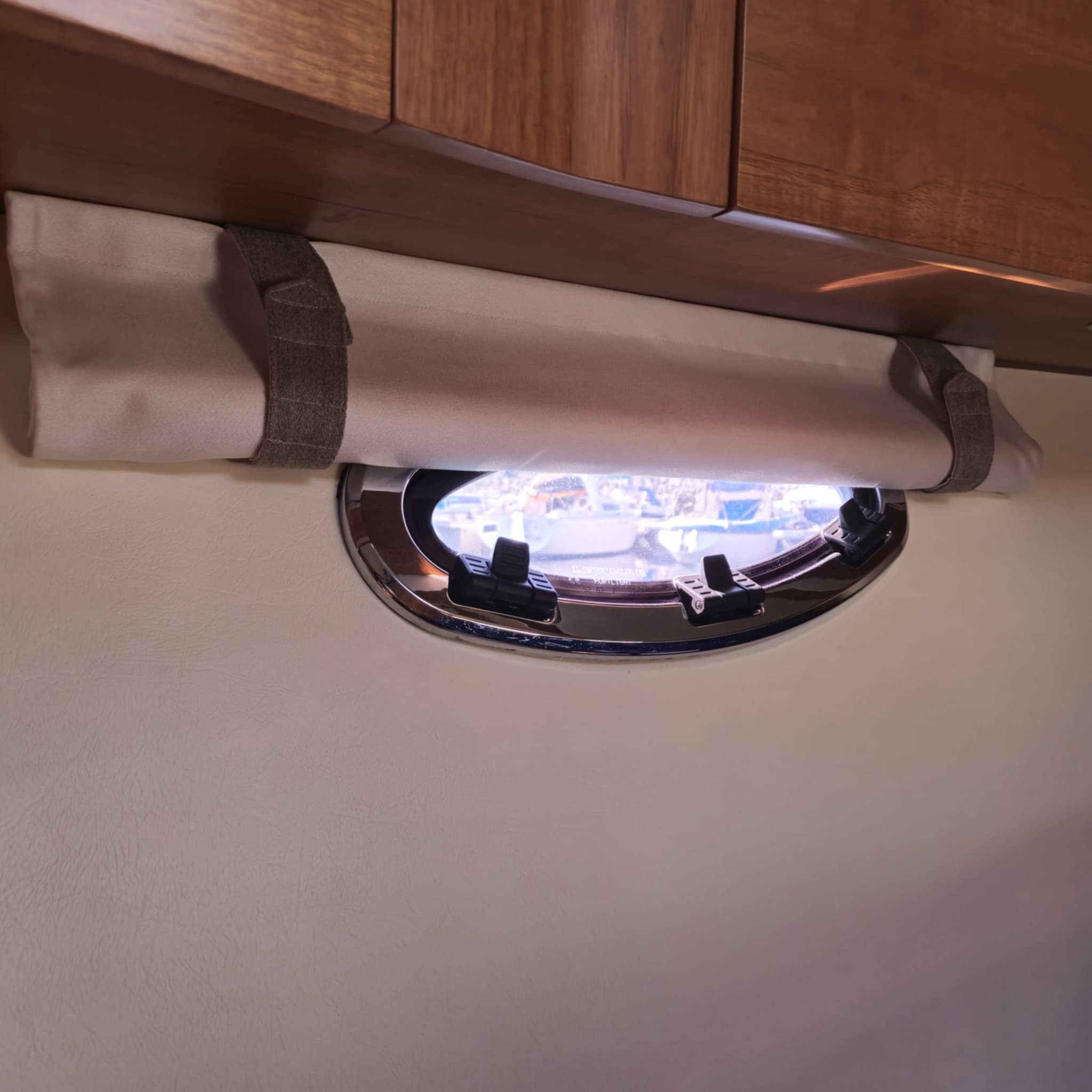 Rol-Up verduisterend gordijn systeem